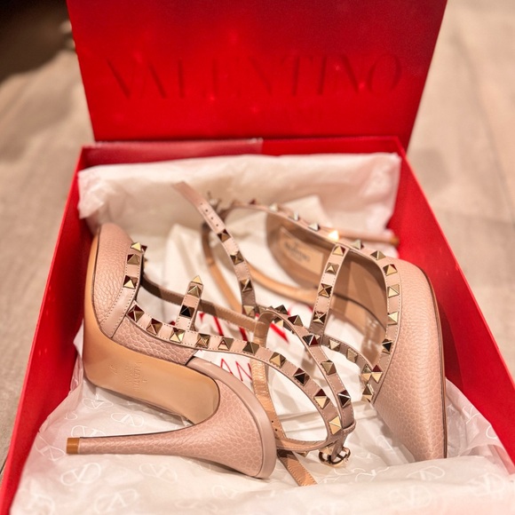 Valentino Garavani Poudre “Rockstud” sizer 7b - Picture 2 of 16